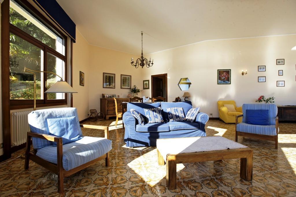 Villa Camelia Verbania Buitenkant foto